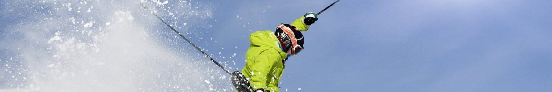 Bezpieczna jazda na nartach, czyli jak przygotować się do sezonu sportów zimowych